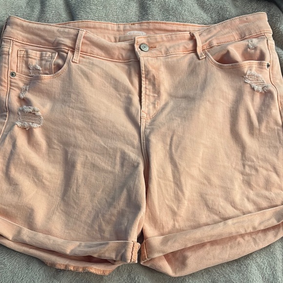 Old Navy Pants - Old Navy Peach Jean Shorts Casual Cuffed Hem